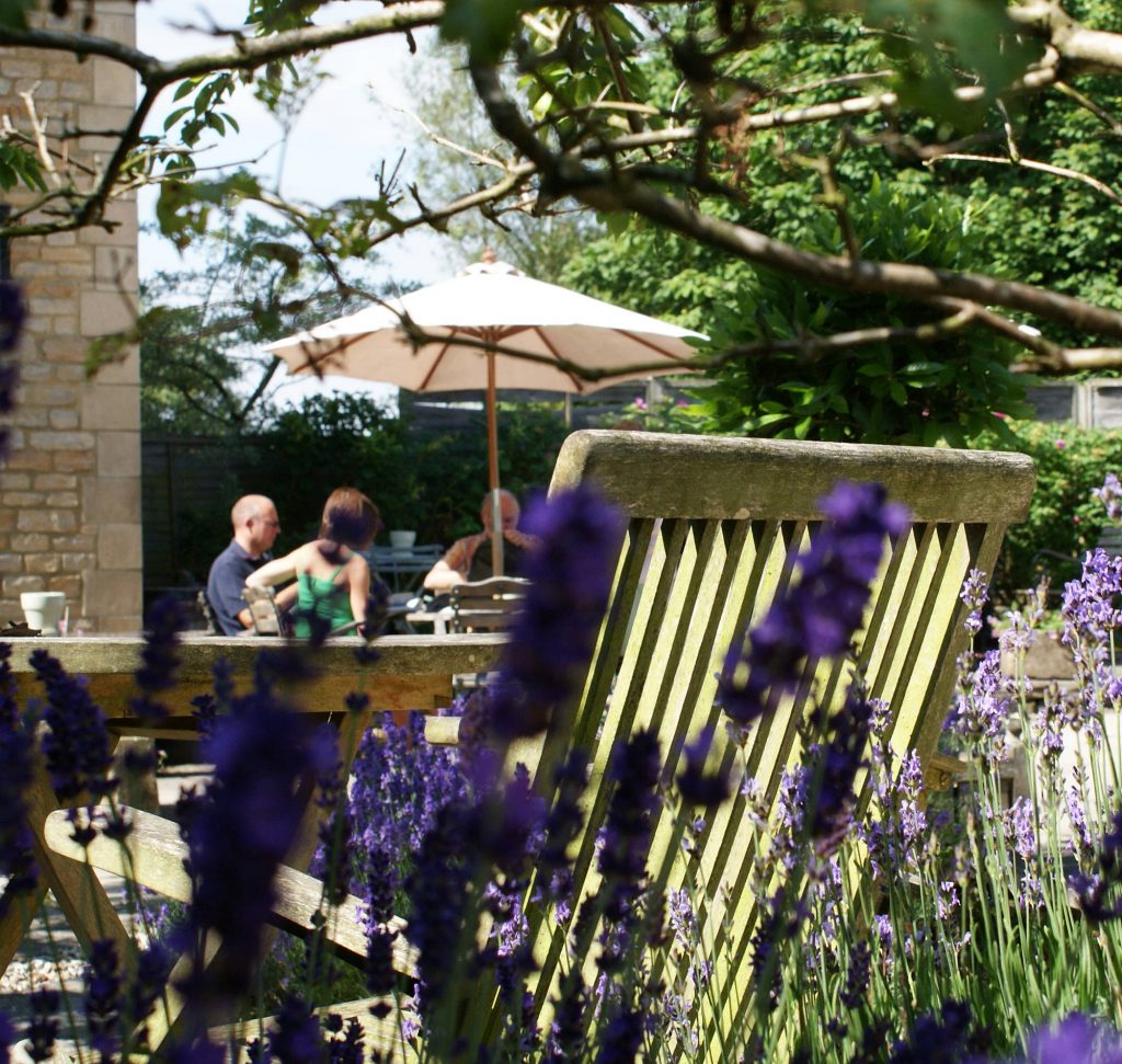 The King's Head Inn - A Cotswolds Country Pub With Beautiful Gardens