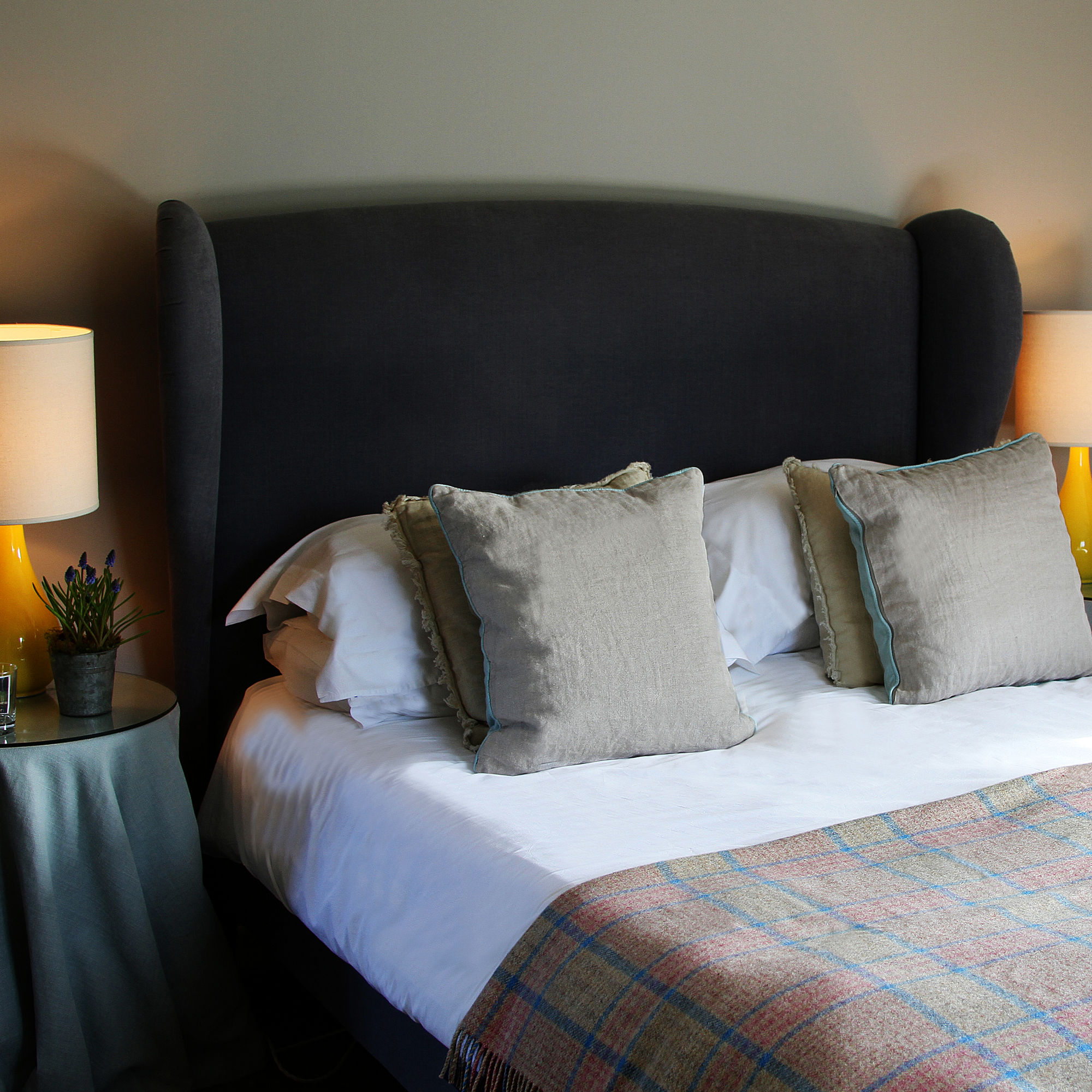 The King's Head Inn - A Cotswold Pub With Bedrooms, Restaurant & Gardens
