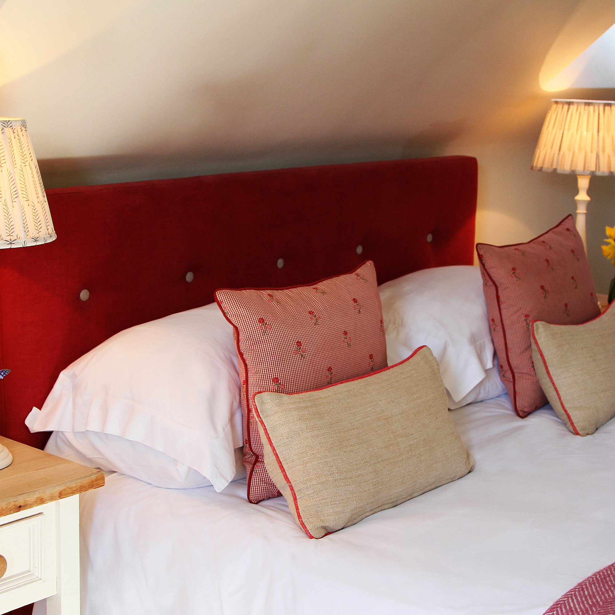 The King's Head Inn - Guest Accommodation In The Heart Of The Cotswolds