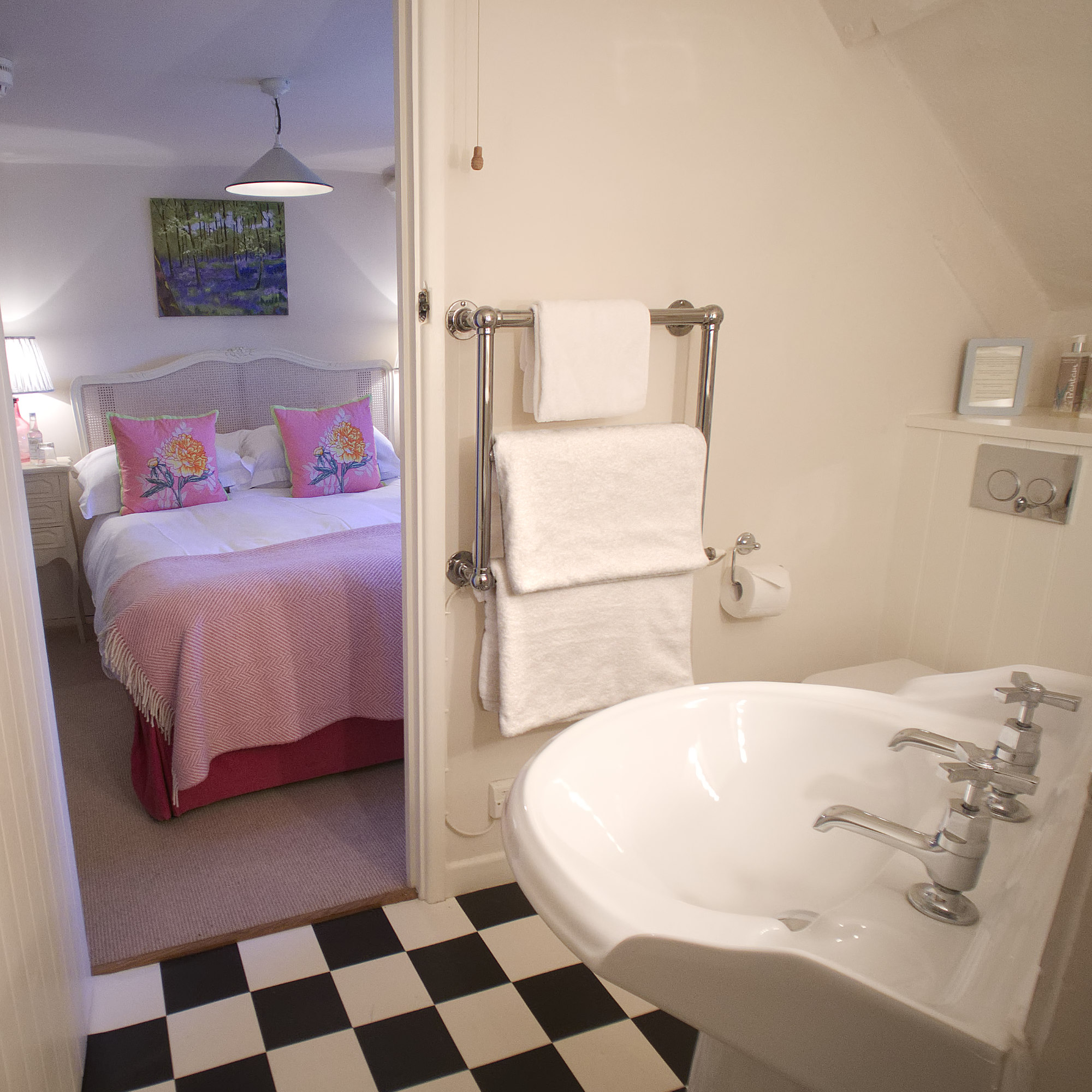 The King's Head Inn - Accommodation In The Heart Of The Cotswolds