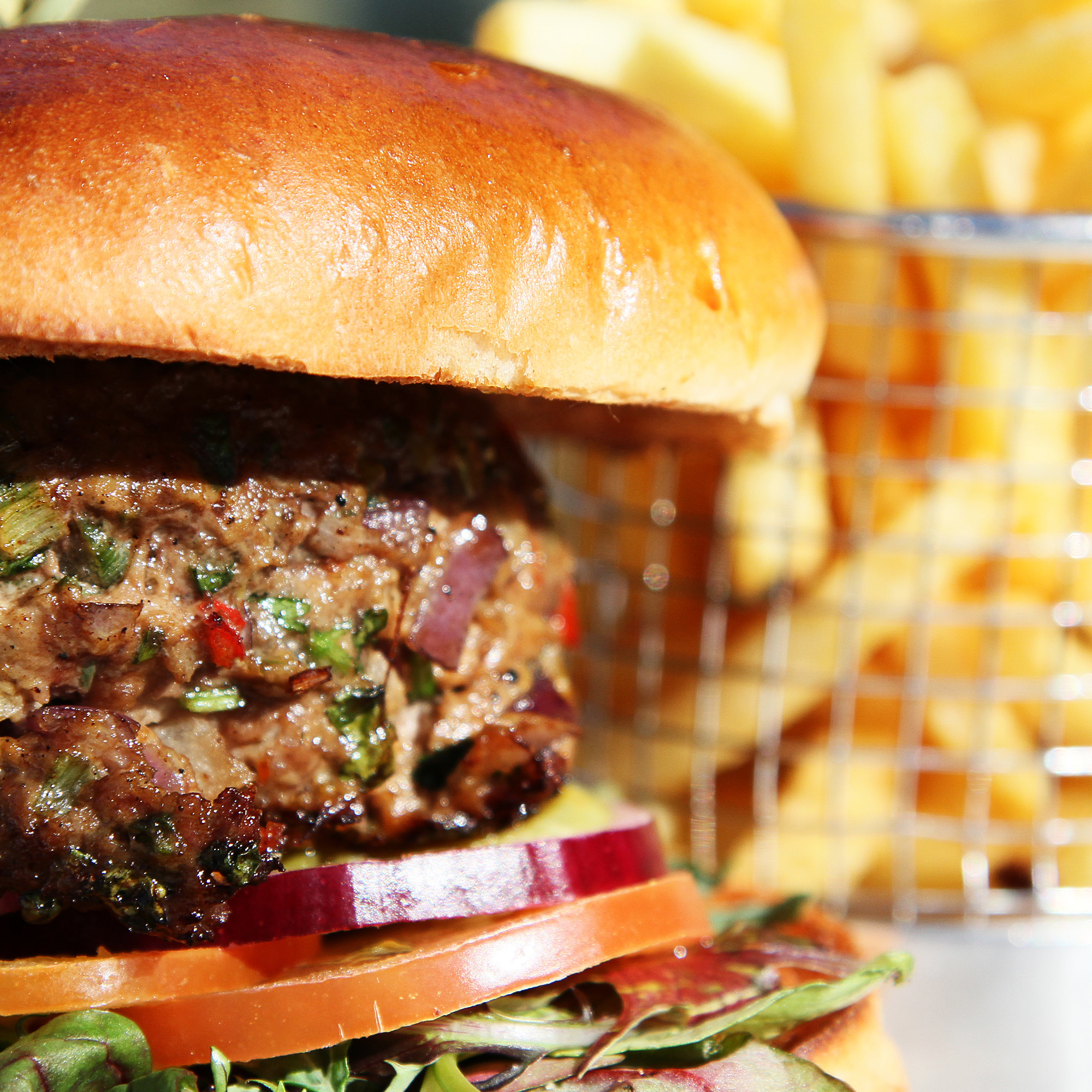 The King's Head Inn - A Cotswolds Pub With Outside Dining
