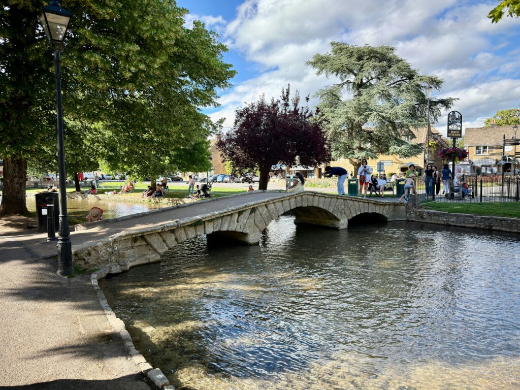 bridge-high-street-bourton-on-the-water