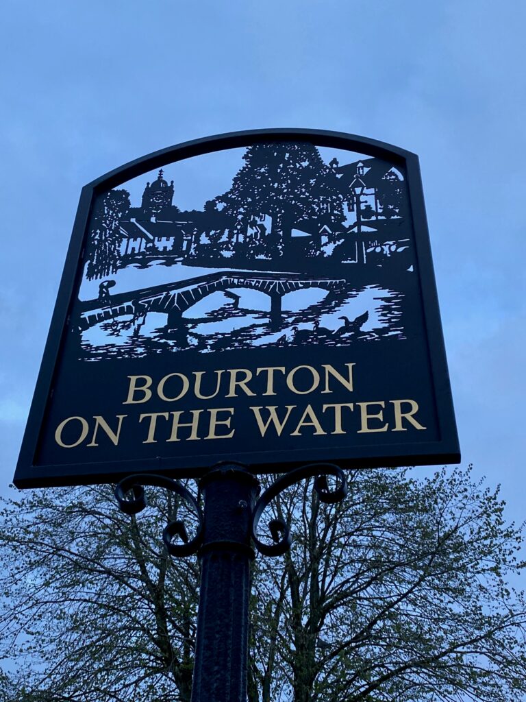 sign-bourton-on-the-water